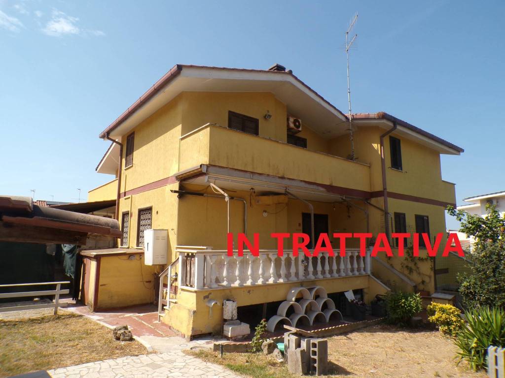 casa indipendente in vendita ad Anzio