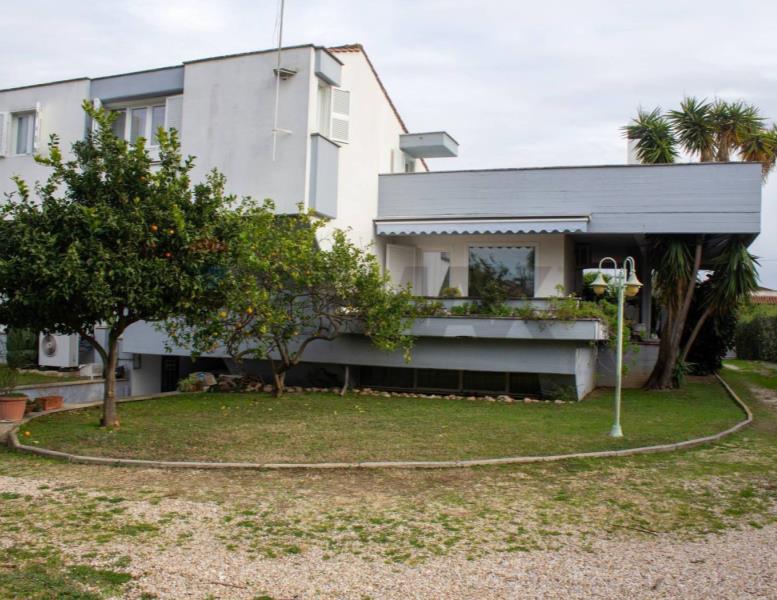 casa indipendente in vendita ad Anzio in zona Mare