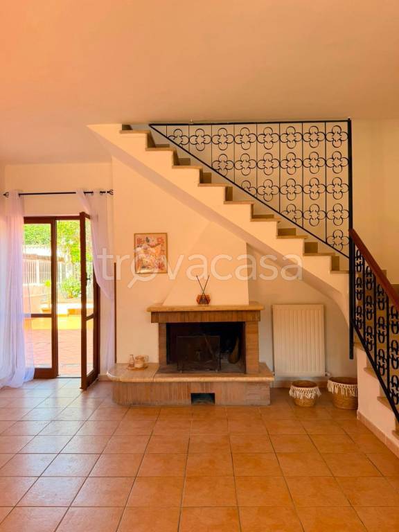 casa indipendente in vendita ad Anzio in zona Lido dei Pini