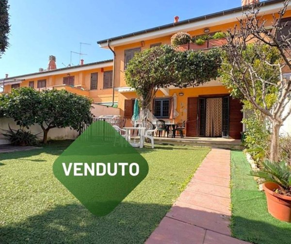 casa indipendente in vendita ad Anzio in zona Cincinnato