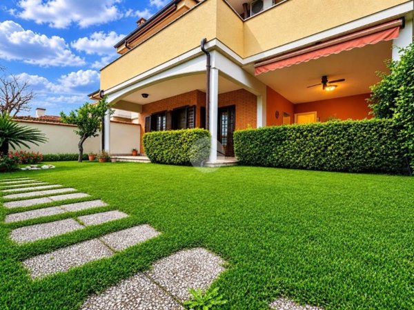 casa indipendente in vendita ad Anzio in zona Mare