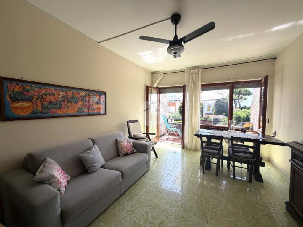 casa indipendente in vendita ad Anzio in zona Mare