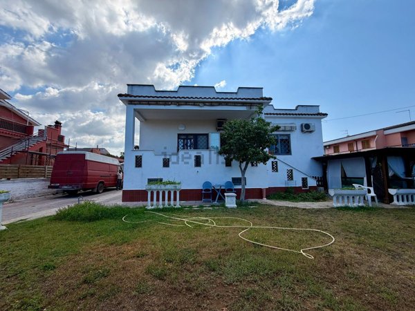 casa indipendente in vendita ad Anzio in zona Villa Claudia