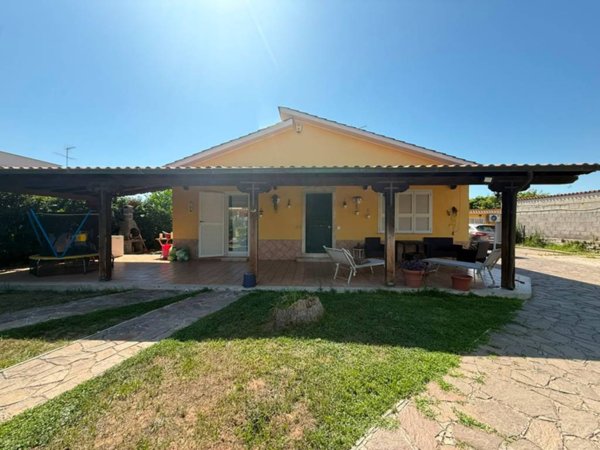 casa indipendente in vendita ad Anzio in zona Stazione