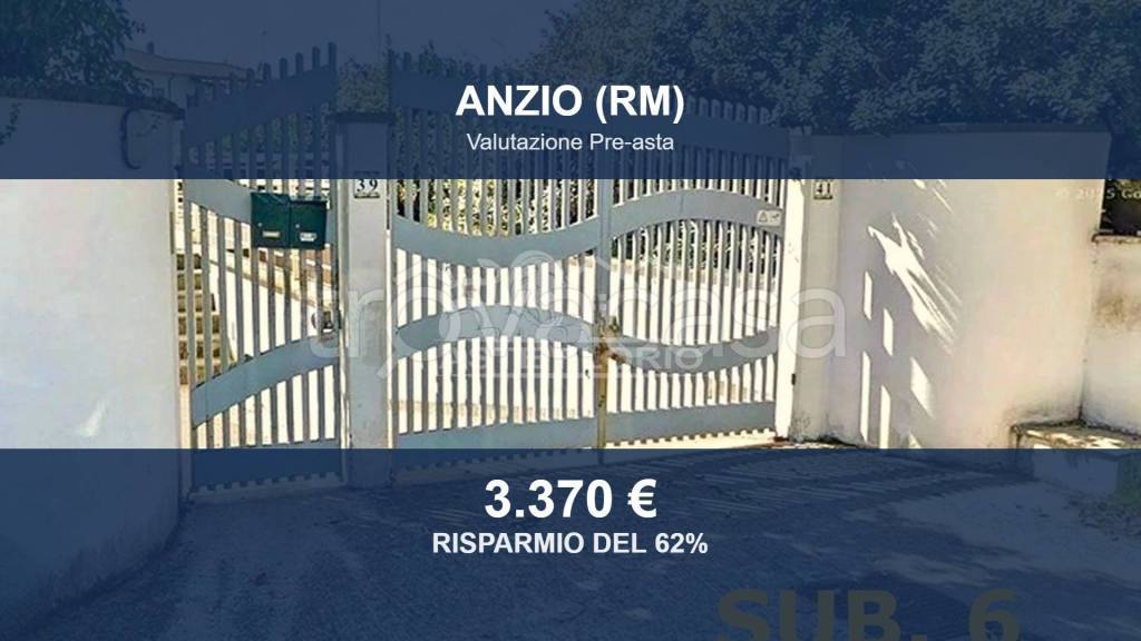 negozio in vendita ad Anzio in zona Cincinnato