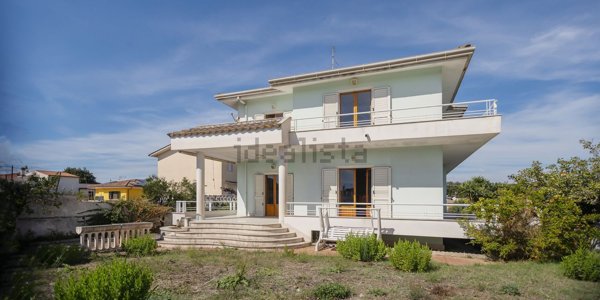 casa indipendente in vendita ad Anzio