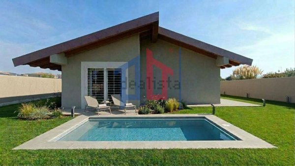casa indipendente in vendita ad Anzio