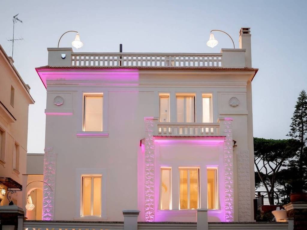 casa indipendente in vendita ad Anzio