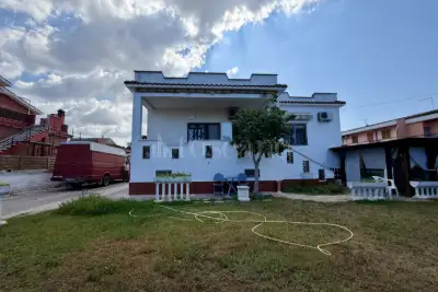 casa indipendente in vendita ad Anzio in zona Mare