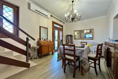villa in vendita ad Anzio in zona Mare