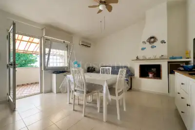 casa indipendente in vendita ad Anzio in zona Villa Claudia