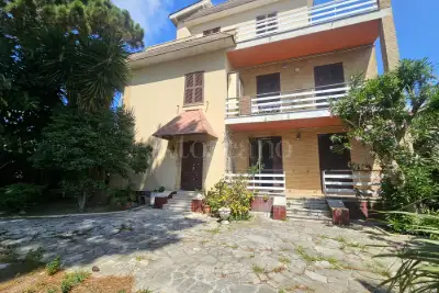 casa indipendente in vendita ad Anzio