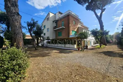 appartamento in vendita ad Anzio in zona Mare
