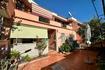 villa in vendita ad Anzio in zona Villa Claudia