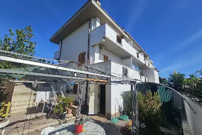 villa in vendita ad Anzio in zona Lido delle Sirene