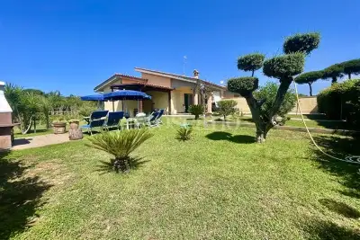 villa in vendita ad Anzio