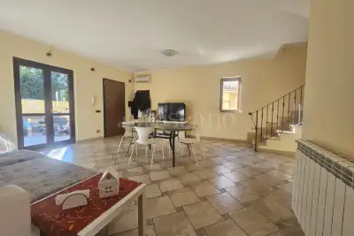 villa in vendita ad Anzio in zona Villa Claudia