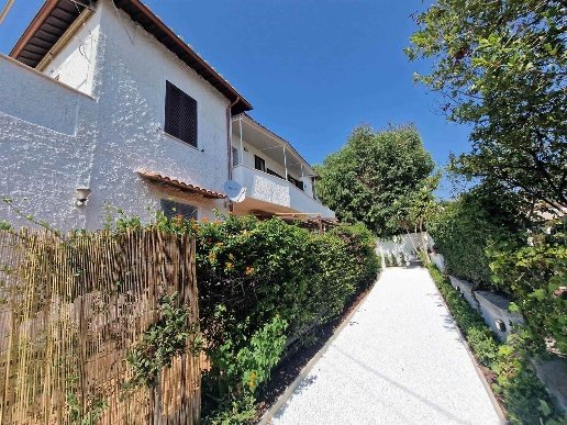 appartamento in vendita ad Anzio in zona Cincinnato