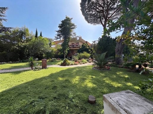 casa indipendente in vendita ad Anzio