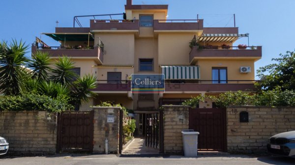 appartamento in vendita ad Anzio in zona Mare