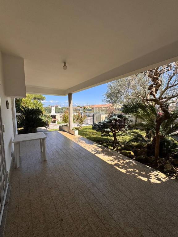 casa indipendente in vendita ad Anzio