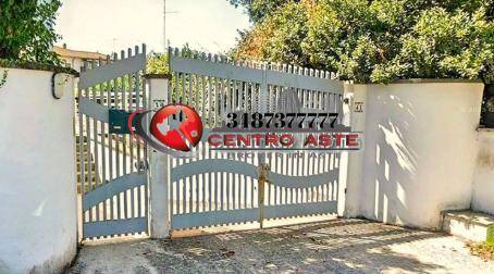 casa indipendente in vendita ad Anzio in zona Cincinnato