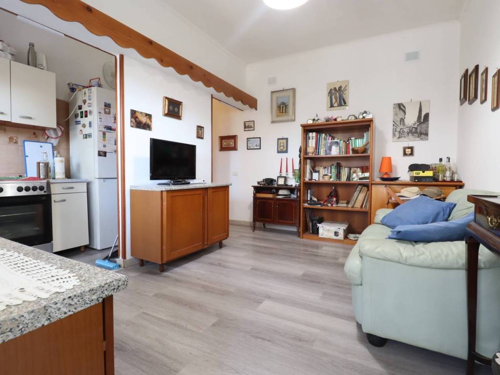 appartamento in vendita ad Anzio in zona Mare