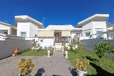 casa indipendente in vendita ad Anzio
