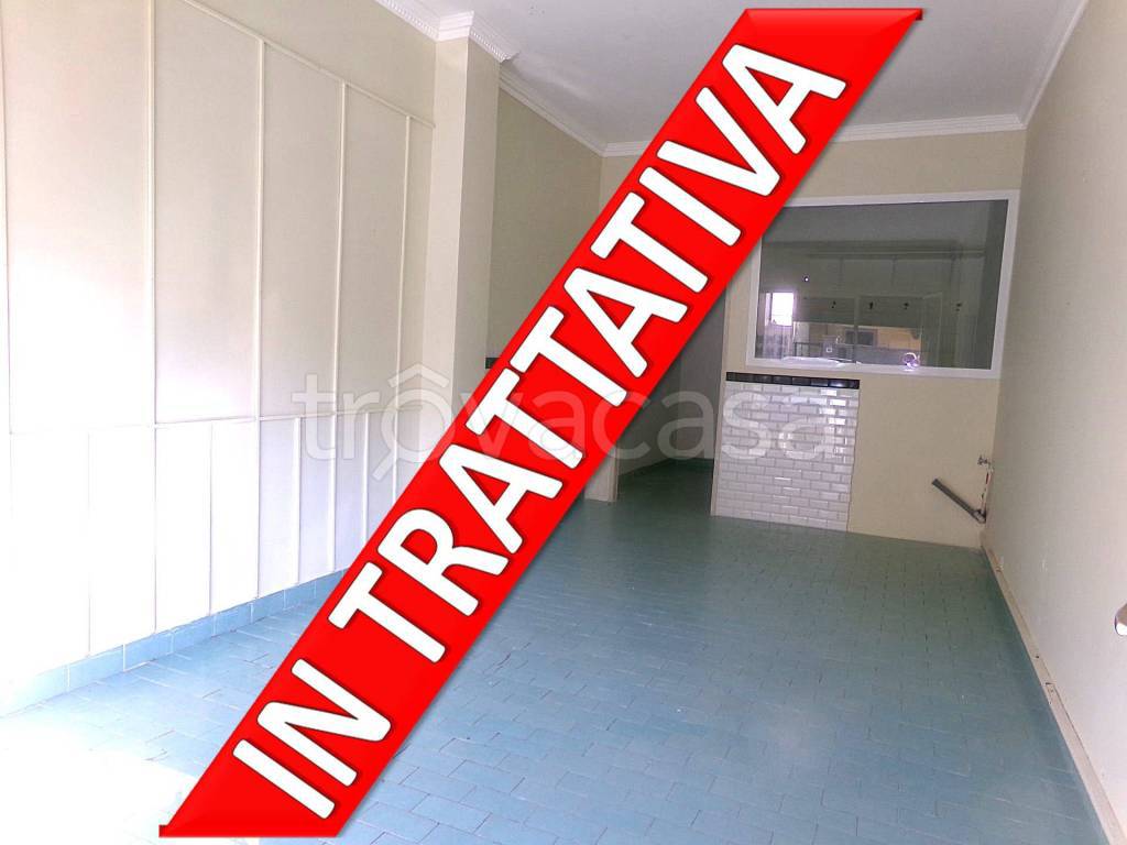 negozio in vendita ad Anzio