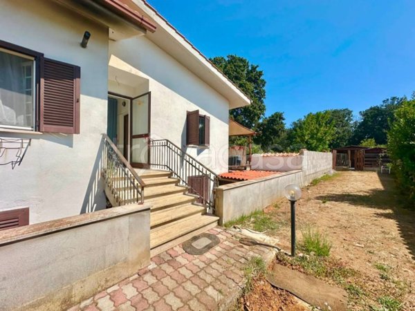 casa indipendente in vendita ad Anzio