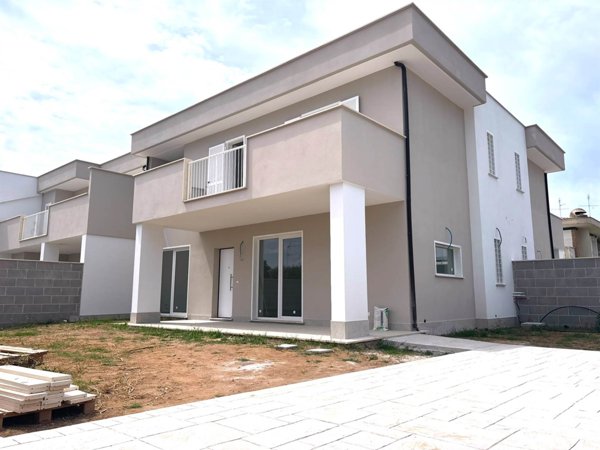 casa indipendente in vendita ad Anzio