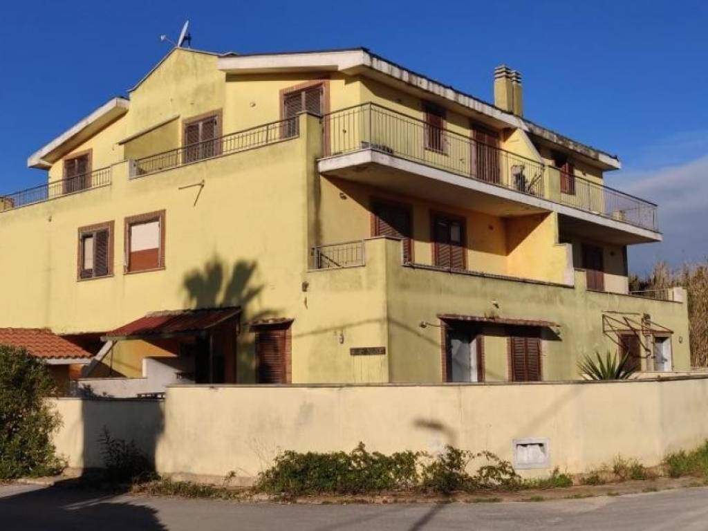 casa indipendente in vendita ad Anzio