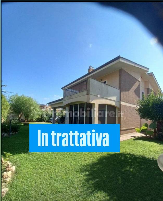 casa indipendente in vendita ad Anzio in zona Mare