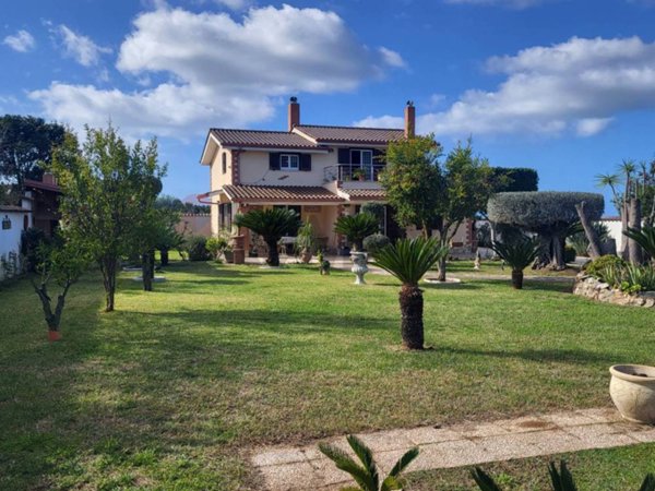 casa indipendente in vendita ad Anzio