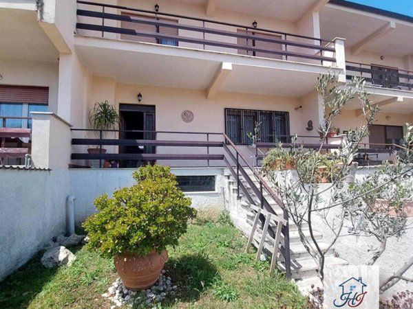 casa indipendente in vendita ad Anzio in zona Villa Claudia