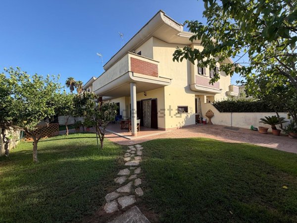casa indipendente in vendita ad Anzio
