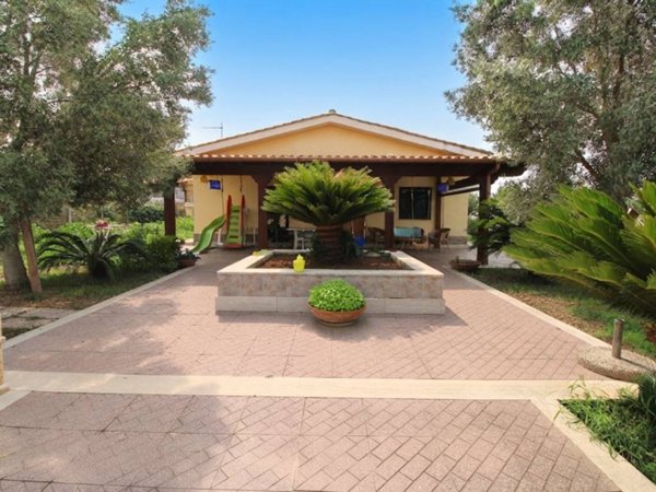 casa indipendente in vendita ad Anzio