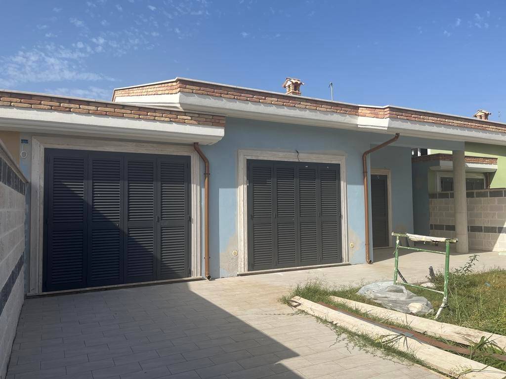 casa indipendente in vendita ad Anzio in zona Villa Claudia