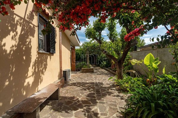 casa indipendente in vendita ad Anzio