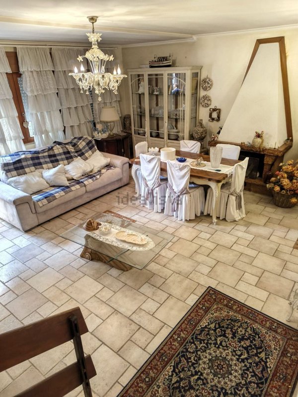 casa indipendente in vendita ad Anzio