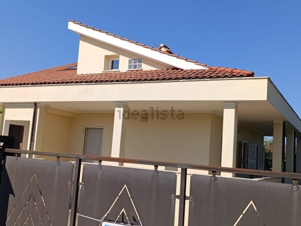casa indipendente in vendita ad Anzio