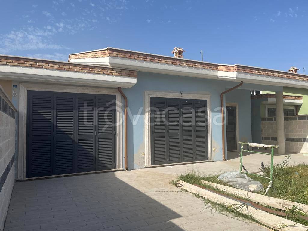casa indipendente in vendita ad Anzio in zona Villa Claudia