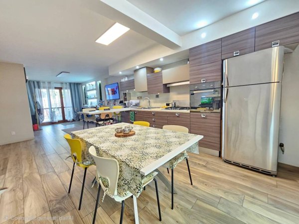 villa in vendita ad Anzio in zona Stazione