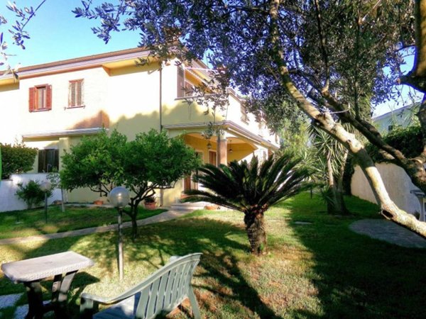 casa indipendente in vendita ad Anzio in zona Mare