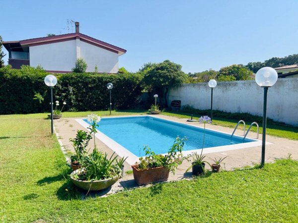 casa indipendente in vendita ad Anzio