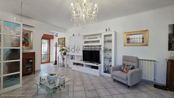 casa indipendente in vendita ad Anzio