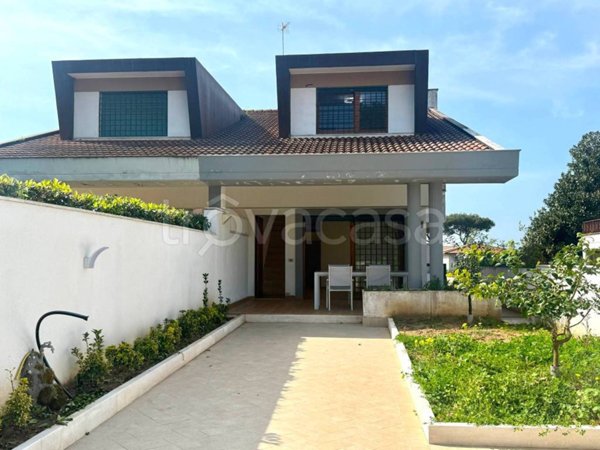 casa indipendente in vendita ad Anzio in zona Mare