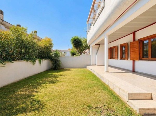 appartamento in vendita ad Anzio in zona Villa Claudia