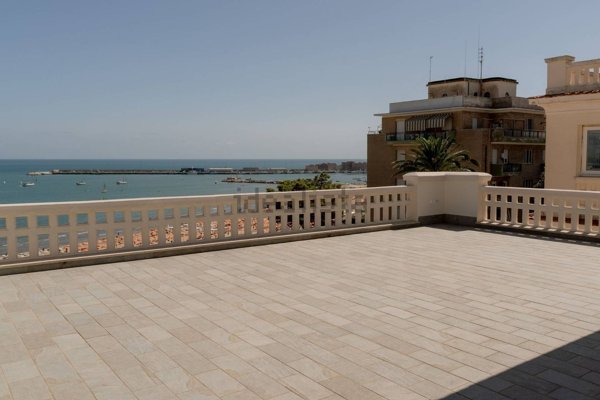 albergo in vendita ad Anzio