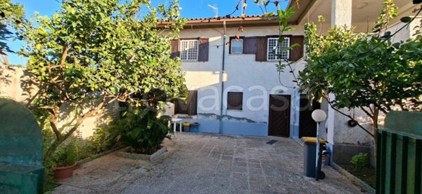 appartamento in vendita ad Anzio in zona Villa Claudia